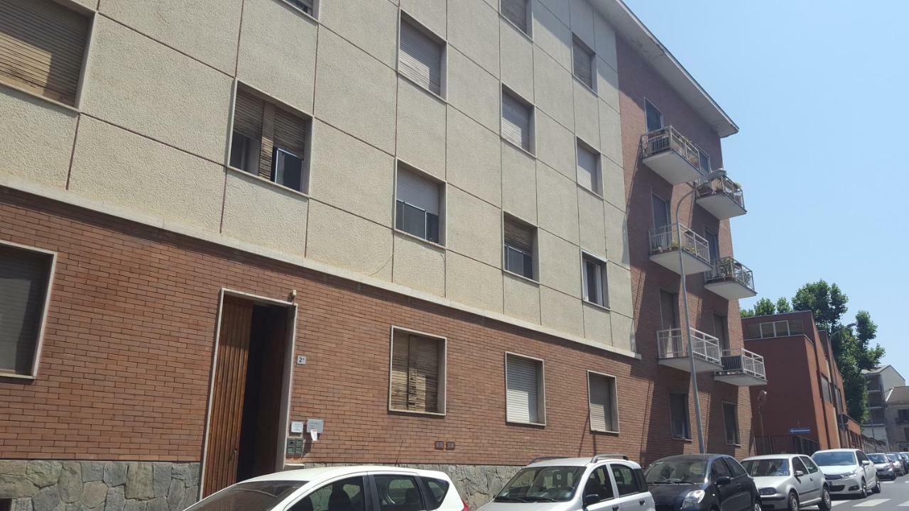 V12 Apartments - Alfieri 2A Novara Exterior foto